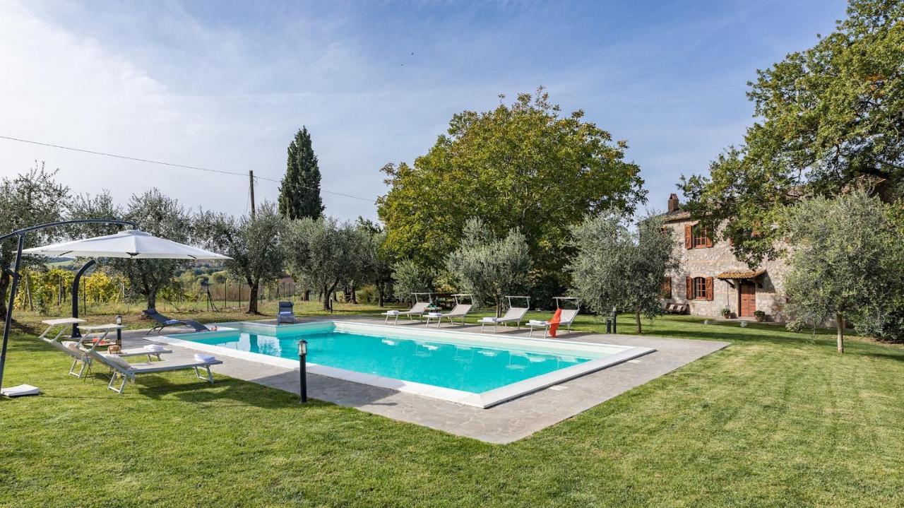 Casale Le Tre Querce 8&1, Emma Villas Орвието Екстериор снимка