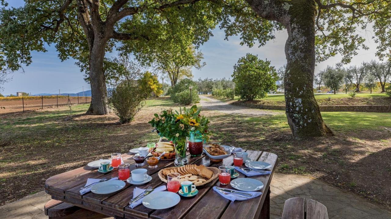 Casale Le Tre Querce 8&1, Emma Villas Орвието Екстериор снимка