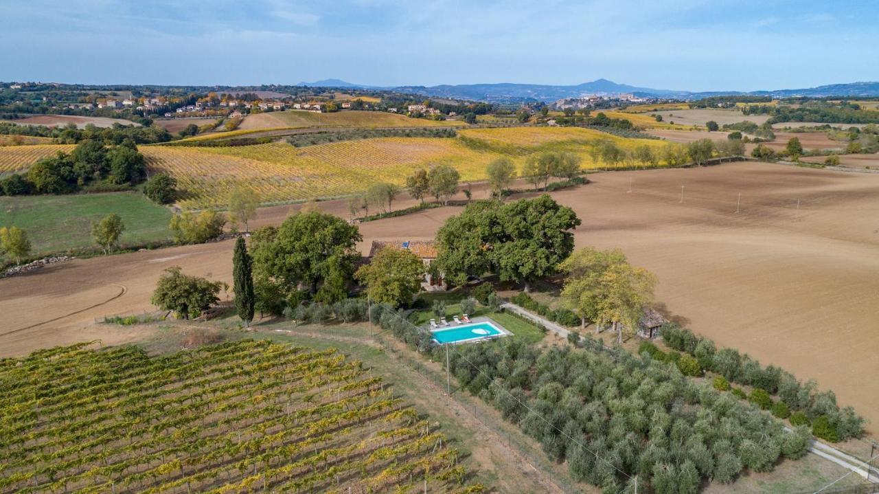 Casale Le Tre Querce 8&1, Emma Villas Орвието Екстериор снимка